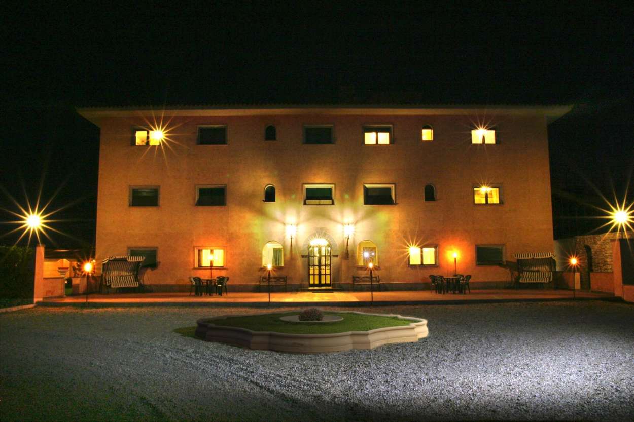 villa-di-castel-di-leva-location-ricevimenti