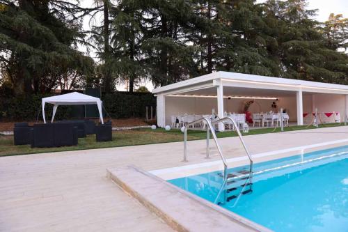 devaju-festa-privata-piscina-nomentana-roma