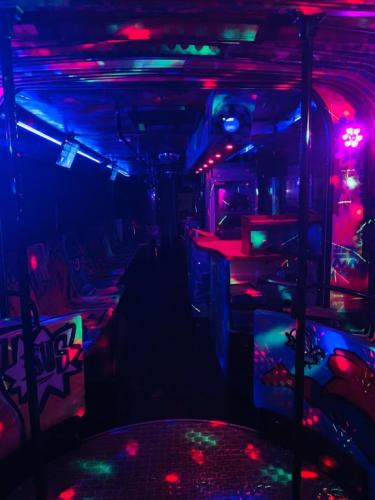 crazy-bus-03
